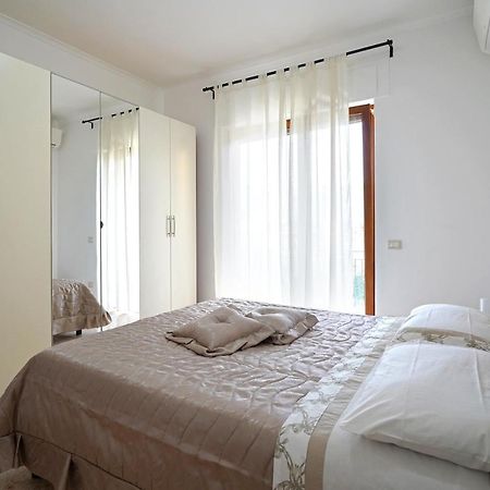 Апартаменты Milou'S House Сант'Анджелло Экстерьер фото