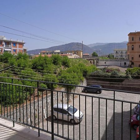 Апартаменты Milou'S House Сант'Анджелло Экстерьер фото